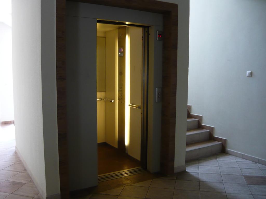 Aqua Wellness Apartments Hajdúszoboszló Стая снимка