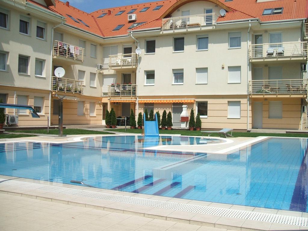 Aqua Wellness Apartments Hajdúszoboszló Стая снимка
